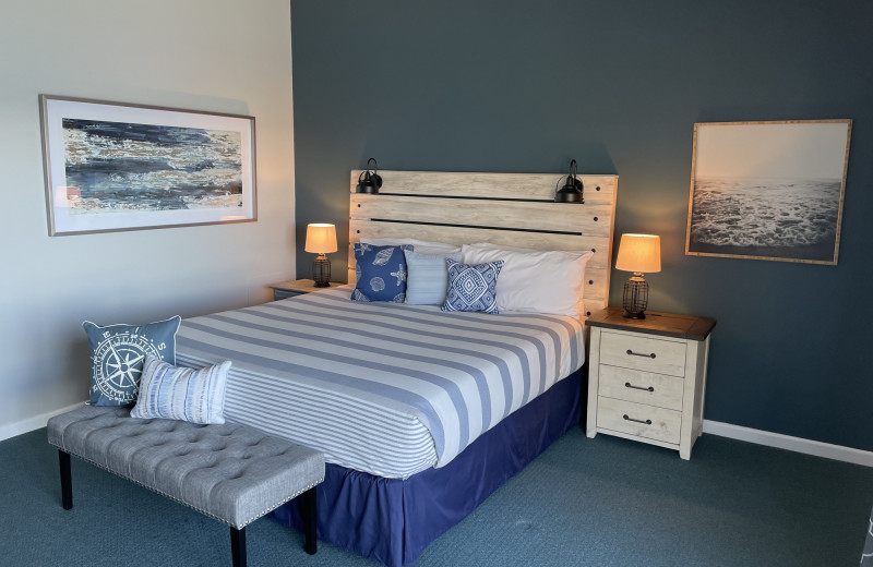 Guest room at The Smugglers Cove Inn.