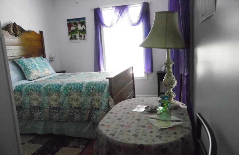 Guest room at Cantuta Inn Bed & Breakfast.