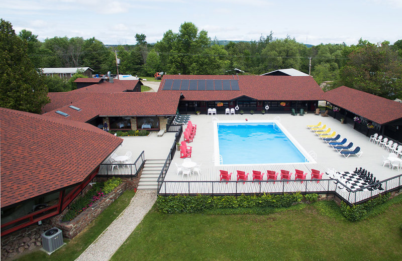 Outdoor pool at Killarney Mountain Lodge.