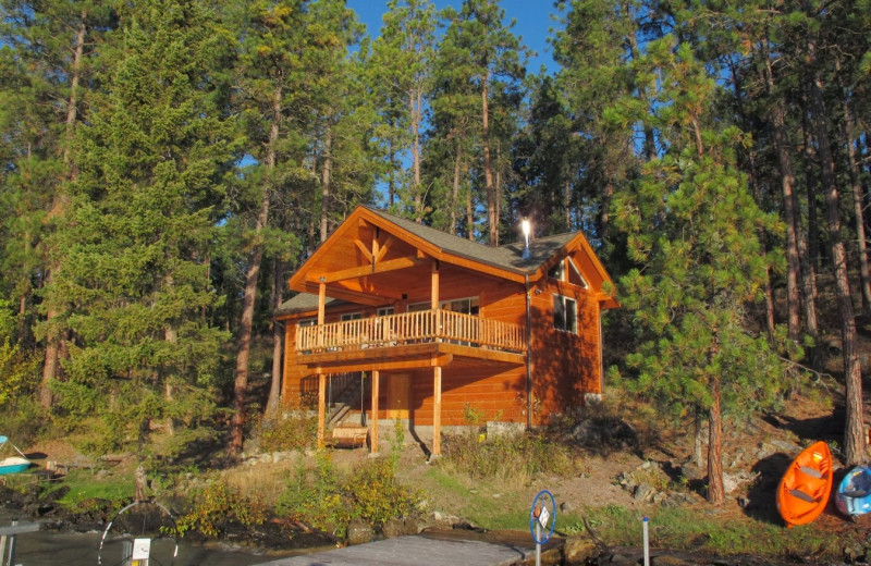 Exterior view of Swan Hill Bed and Breakfast.