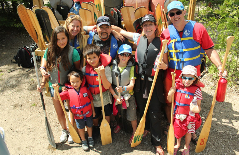 Canoe trip at Algonquin Log Cabin.