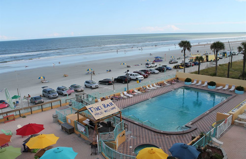 Outdoor pool at Fountain Beach Resort.