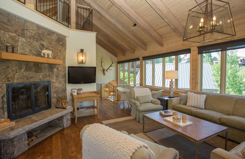 Rental living room at Alpine Getaways.