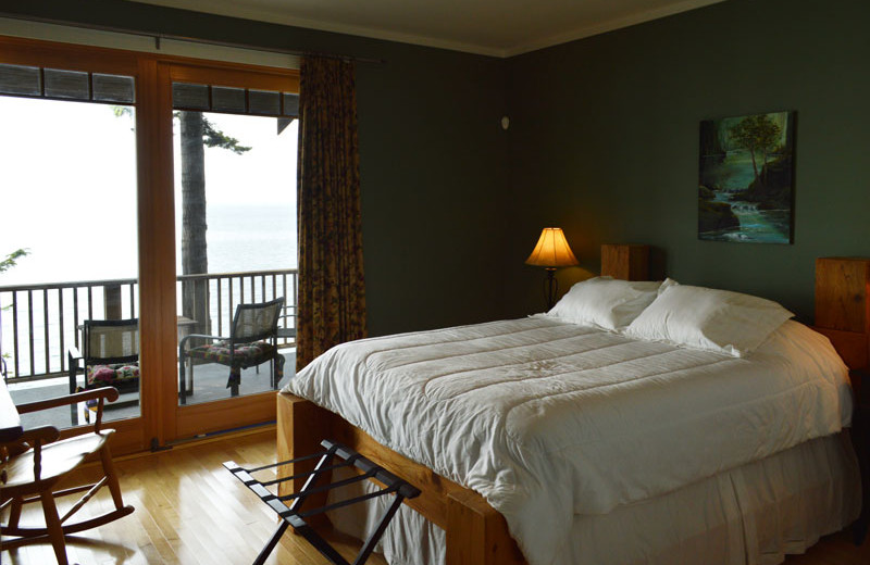 Rental bedroom at Island Vacation Homes.