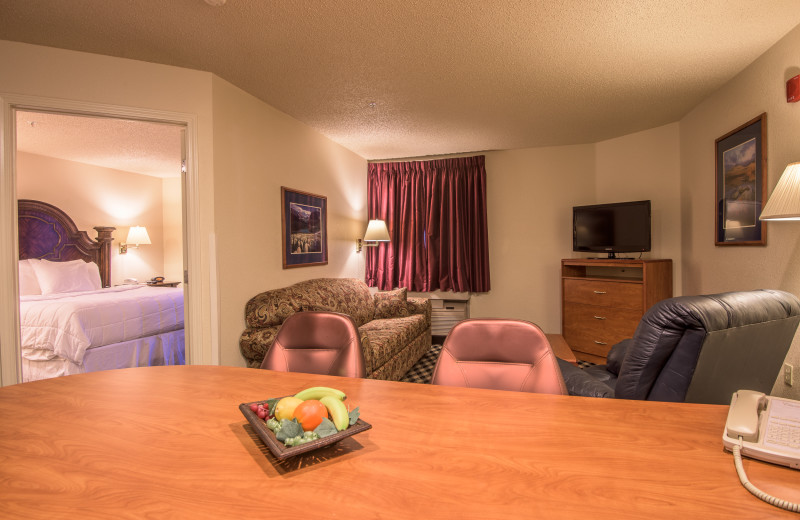 Guest room at MCM Elegante Colorado Springs.