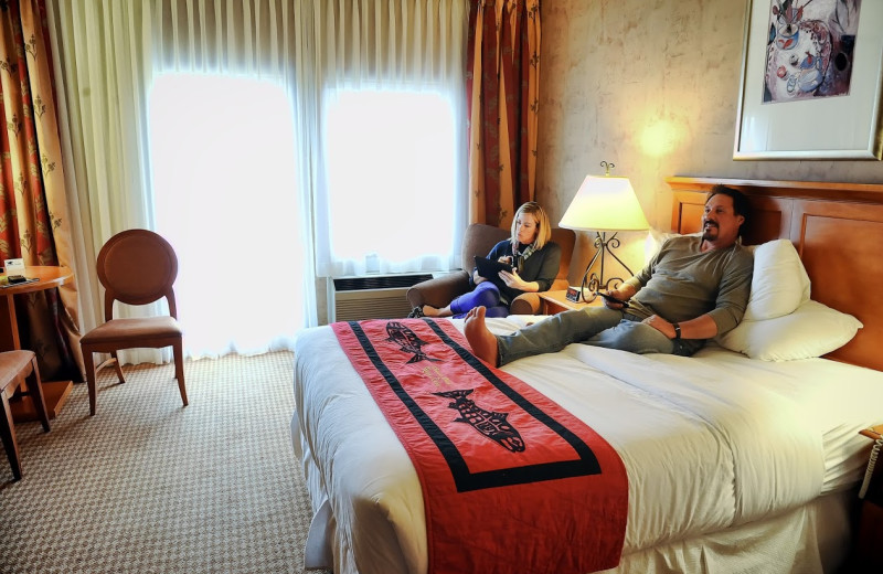 Guest room at Quinault Beach Resort & Casino.