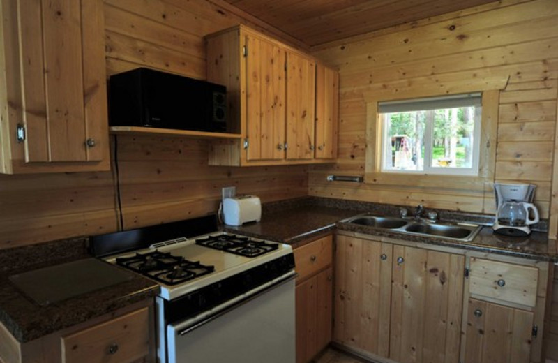 Cabin kitchen at Agate Lake Resort.