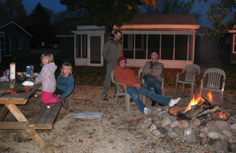 Fire pit at Ward's Riverside Cabins.