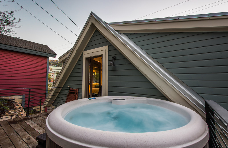 Rental hot tub at Padzu Vacation Homes - Park City