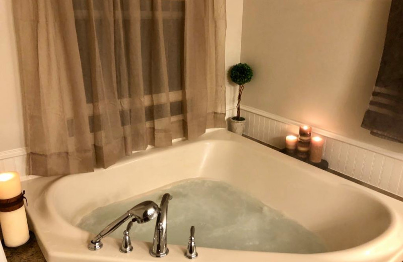Guest bathroom at Asheville Mountain House.
