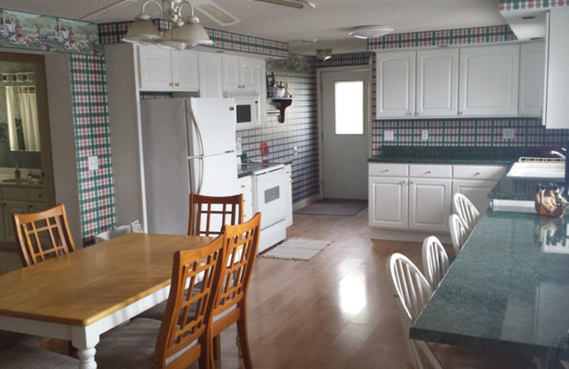 Guest kitchen at Cedar Valley Lodge.