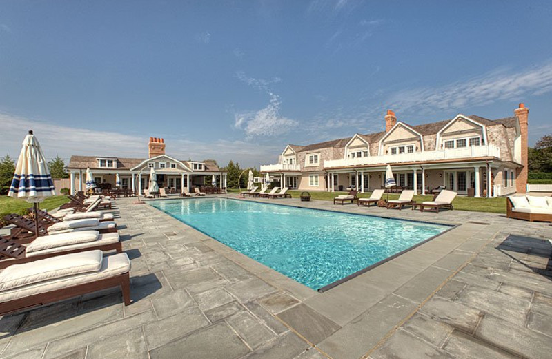 Outdoor pool at Southampton Inn.