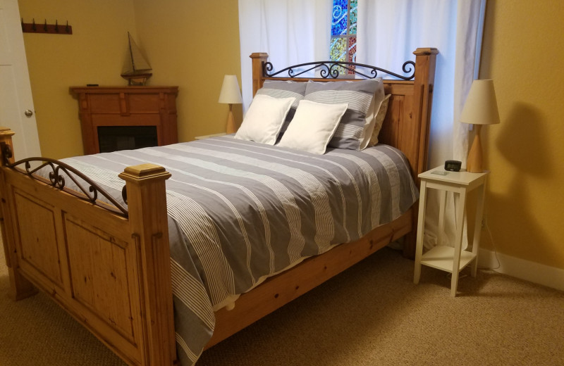 Rental bedroom at Oceanfront Getaways.