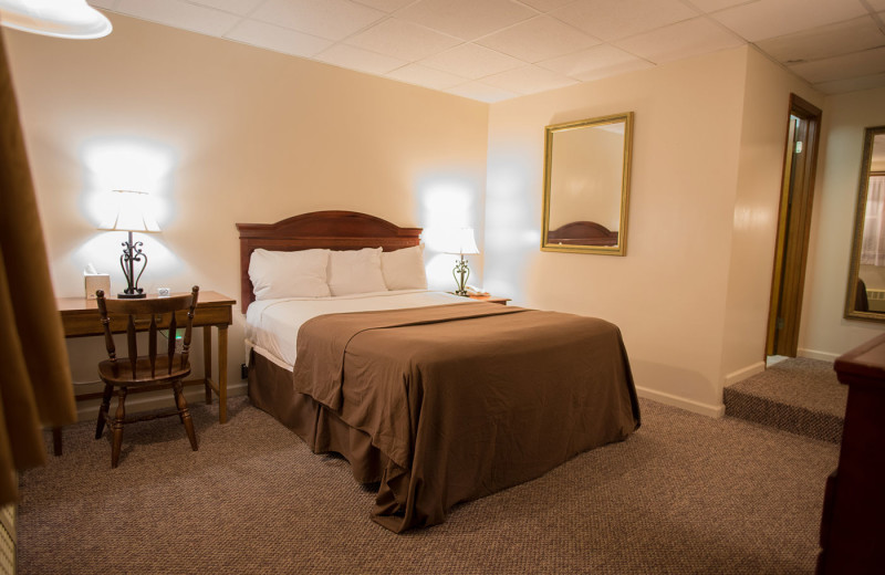 Guest room at Dunham's Bay Resort.