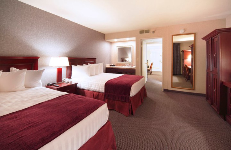 Double guest room at Chaparral Suites Scottsdale.