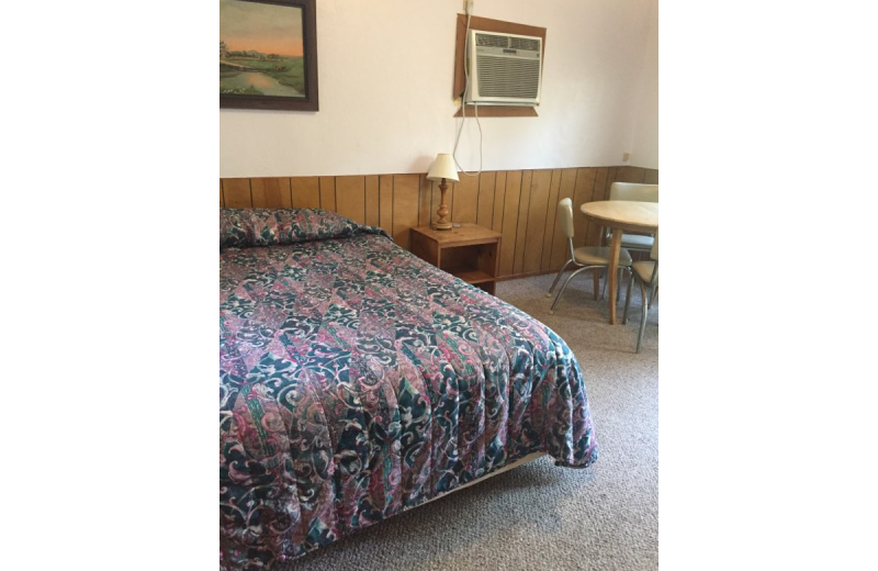 Cabin bedroom at Lake Elowin Resort.