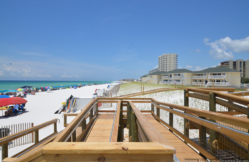 Boardwalk at Sandpiper Cove.