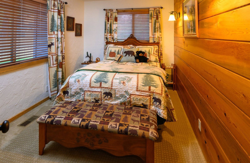 Rental bedroom at Sisters Vacation Rentals.