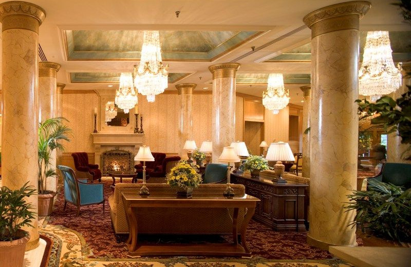 Dinning at Saint Paul Hotel.