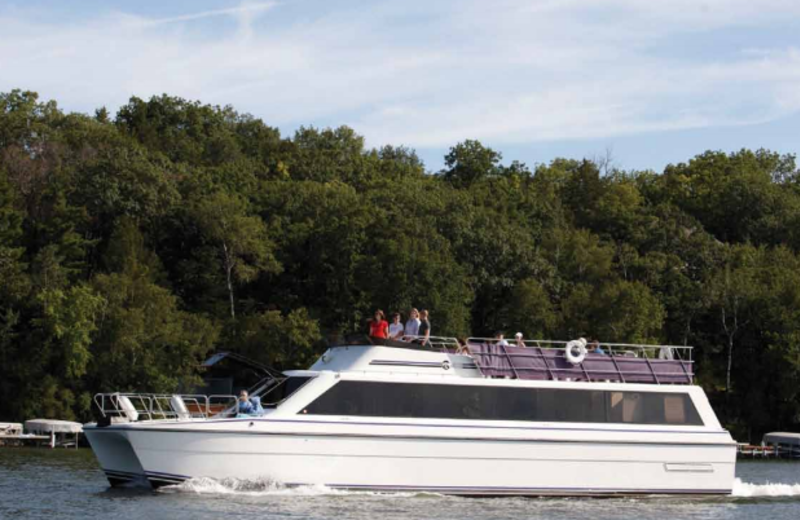 Boating at Heidel House Resort.