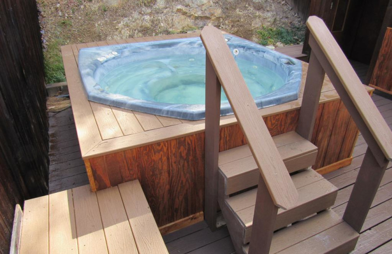 hot tub at Indian Springs Resort