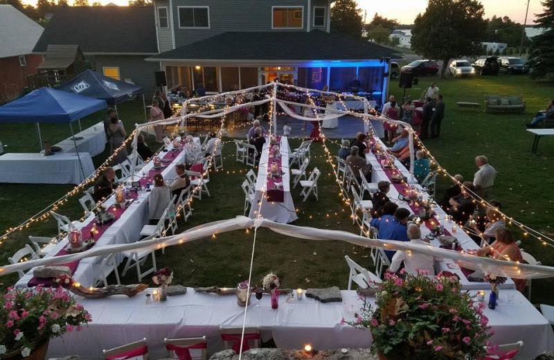 Wedding at Angel Rock Waterfront Cottages.