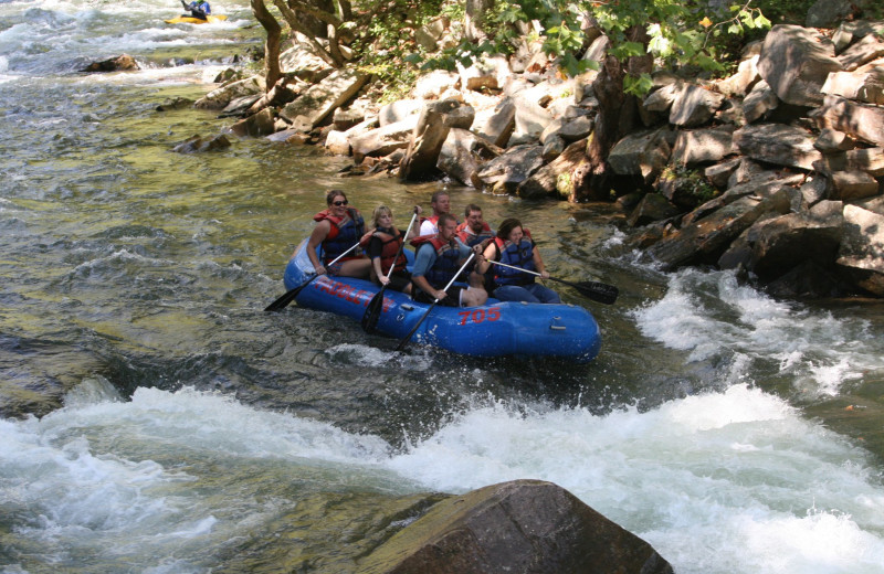 Rafting near Rock Creek Cabins.