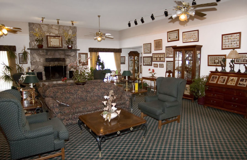 Lobby at Yosemite View Lodge.