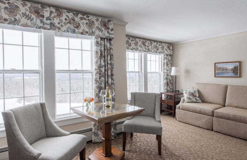 Guest room at Mountain View Grand Resort & Spa.