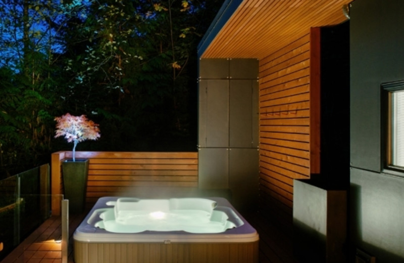 Rental hot tub at Mt. Baker Lodging.