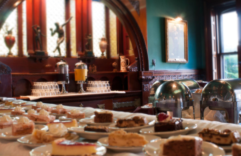 Dining at Belhurst Castle and White Springs Manor.