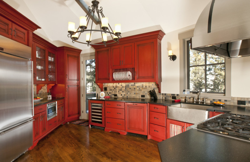 Vacation rental kitchen at Cabin and Company.