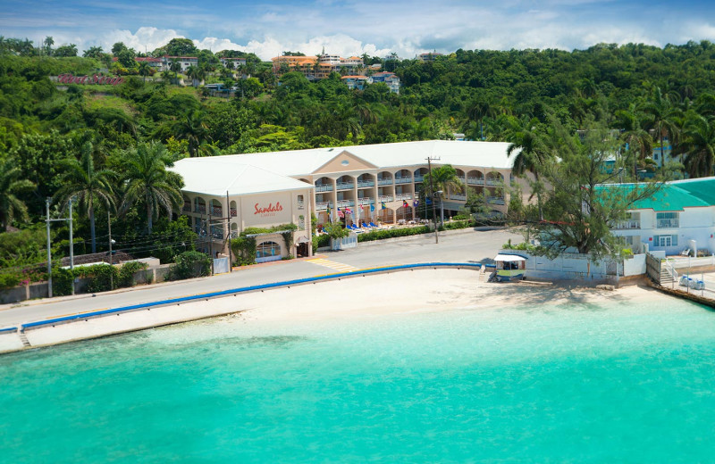 Exterior view of Sandals Inn.