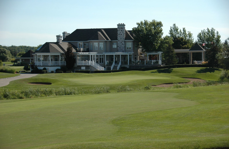 Exterior view of Sawmill Creek Golf Resort & Spa.