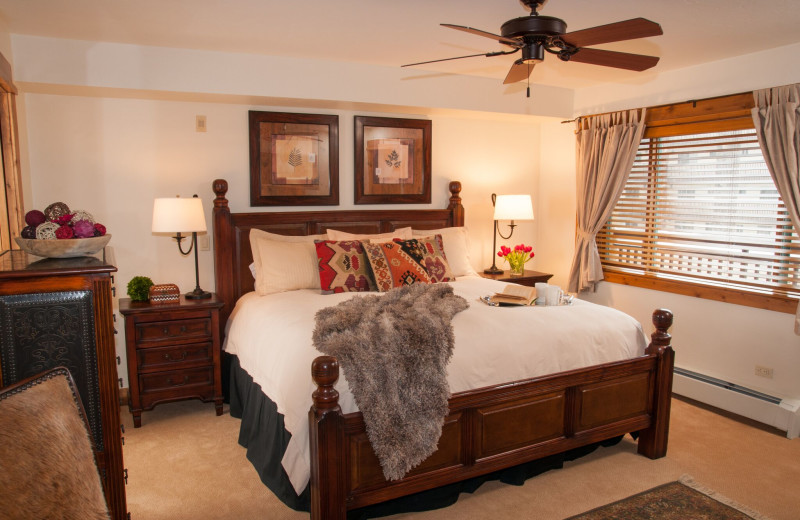 Guest bedroom at Antlers at Vail.