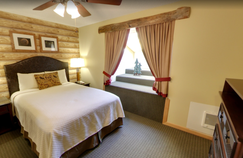 Guest bedroom at Stoneridge Resort.