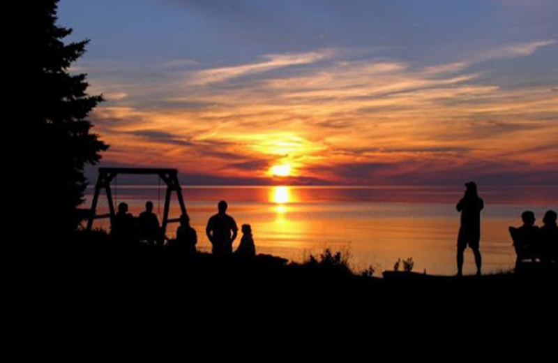 Sunset watching at Mountain View Lodges.