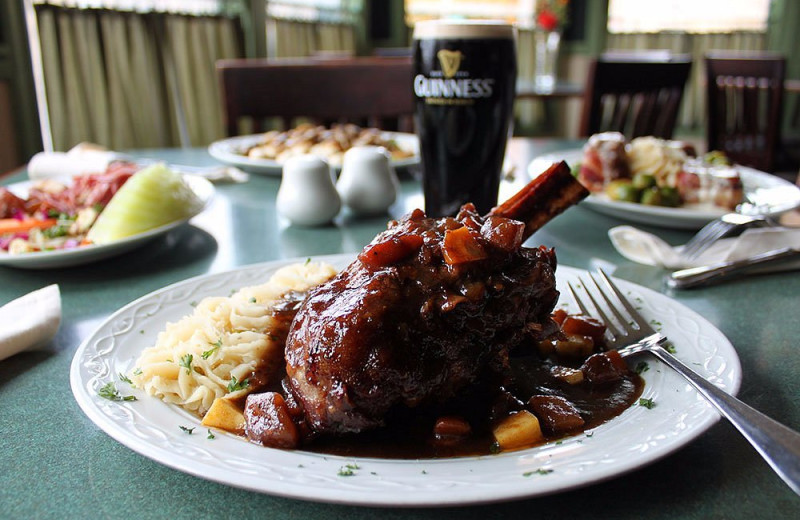 Dining at County Clare Irish Pub 