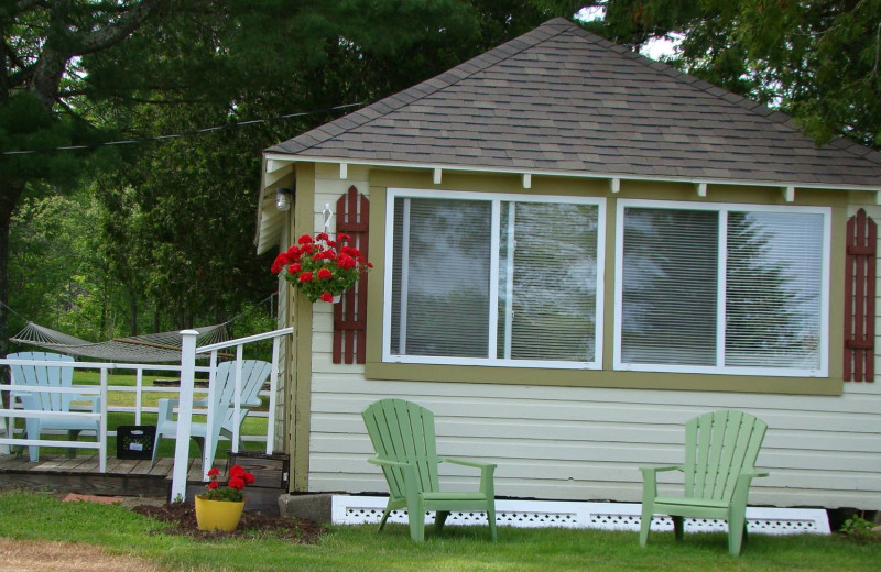 Cottage exterior at Bay Leaf Cottages & Bistro.