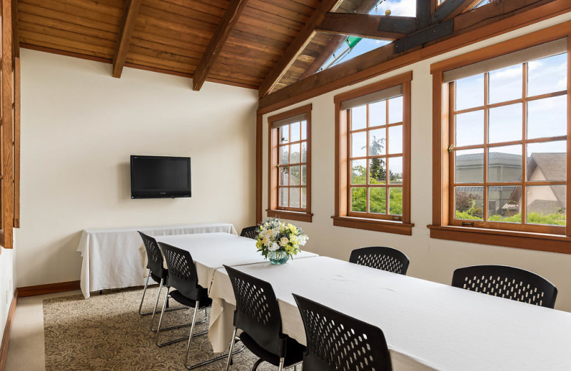 This meeting space seats 12 people. We offer AV, catering and an event planning team to assist with you conferences or meetings. 