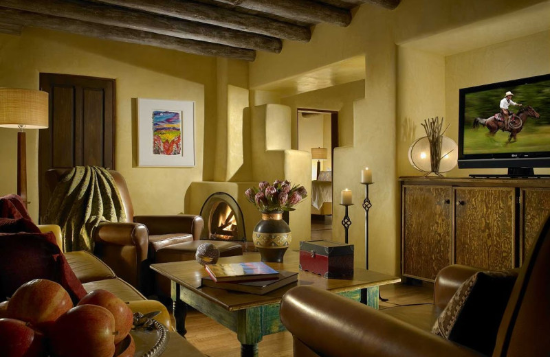 Living room at La Posada de Santa Fe Resort & Spa.