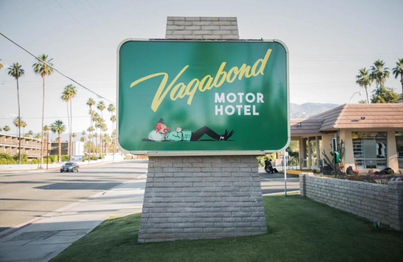 Exterior view of Vagabond Inn Palm Springs.