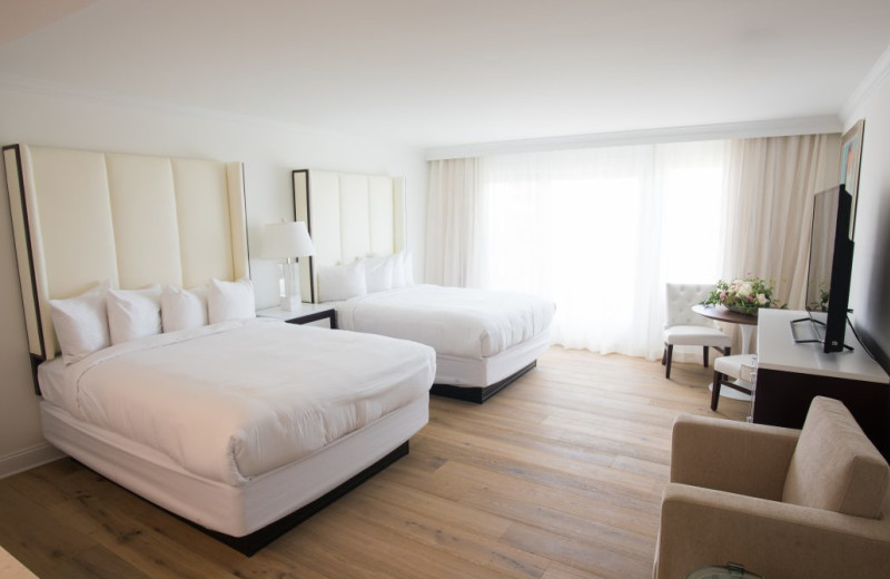 Guest room at Icona Golden Inn.