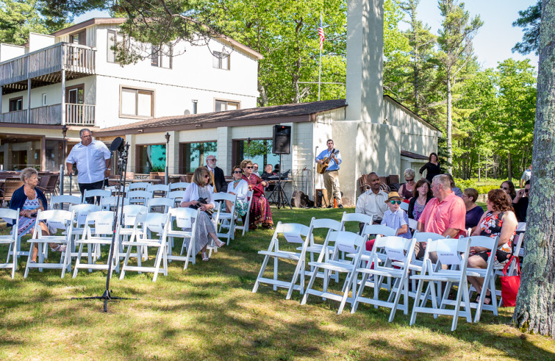 Outdoor Ceremony at Beaver Island Lodge