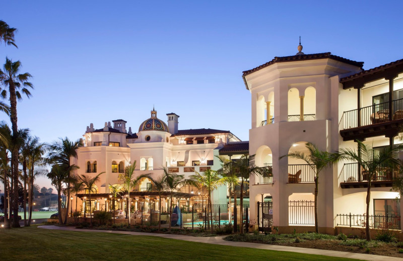 Exterior view of Santa Barbara Inn.