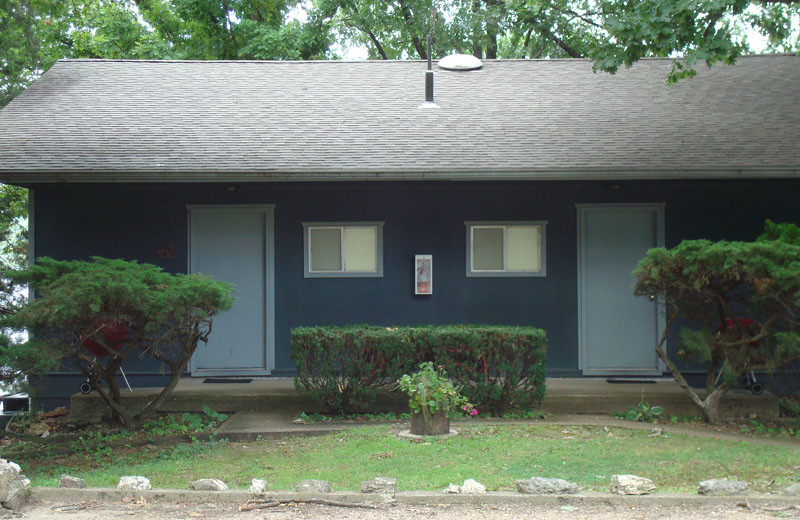 Cottage exterior at Mallard Point Resort.