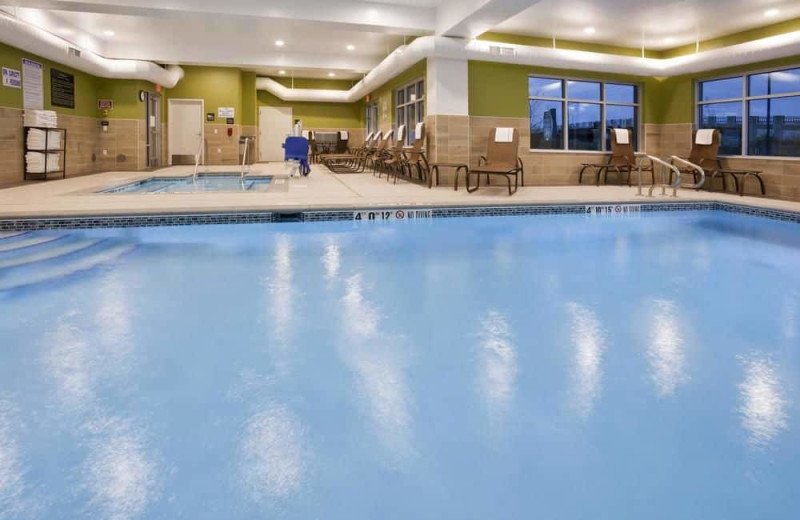 Indoor pool at Hampton Inn Minneapolis Bloomington West.