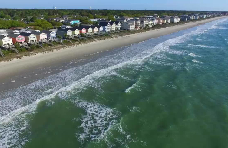 Exterior view of Dunes Realty Vacation Rentals.