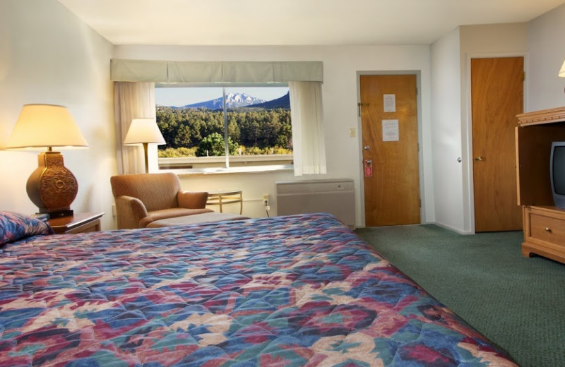 Guest room at Alpine Trail Ridge Inn.