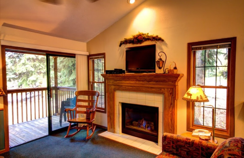 Guest living area at The Evergreens On Fall River.